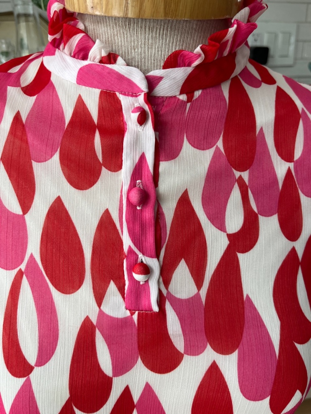 Sleeveless Pink & Red Patterned Mini Dress with Ruffle Collar and sleeve caps - Picture 3 of 11